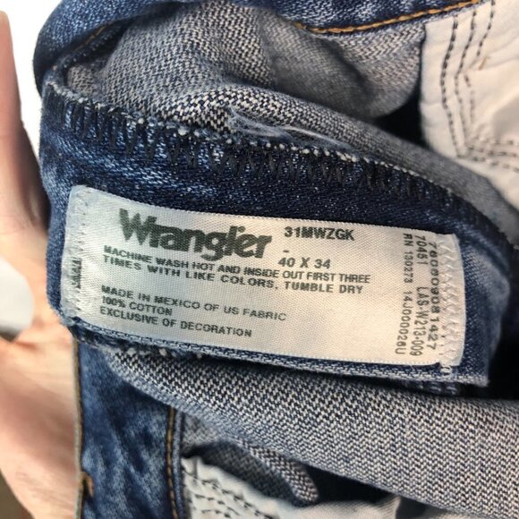 Wrangler Medium Wash 31 Relaxed Fit Cowboy Cut Denim Jeans 40 X 34 - Picture 9 of 9